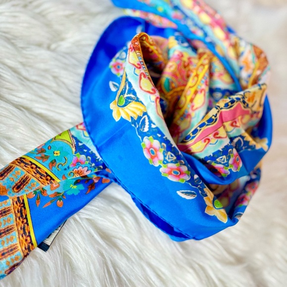 Etro Silk Azure Floral Jewel Scarf - Picture 6 of 9